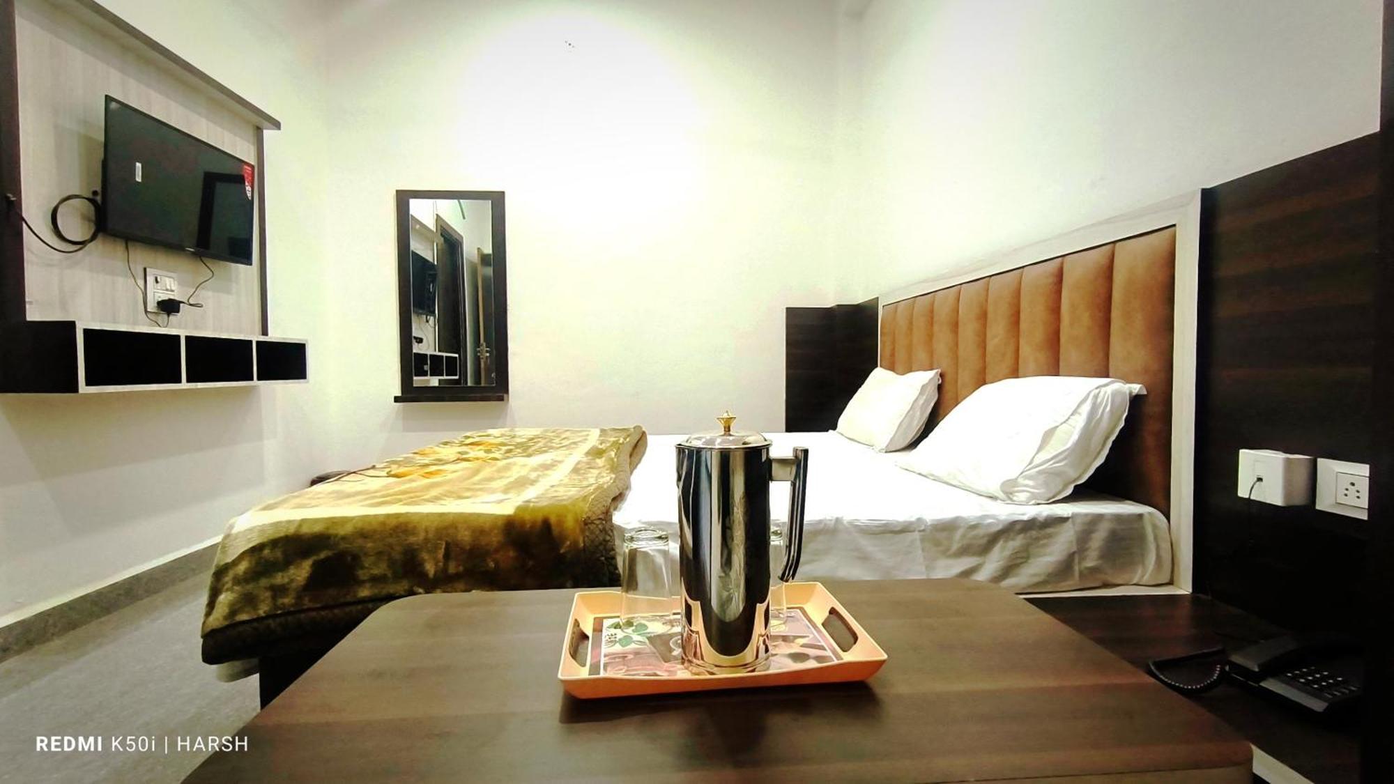 Hotel Mahaveer Chanderi Ngoại thất bức ảnh